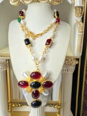 Mogul Maltese Cross Pearl Glass Cabochon Statement Necklace